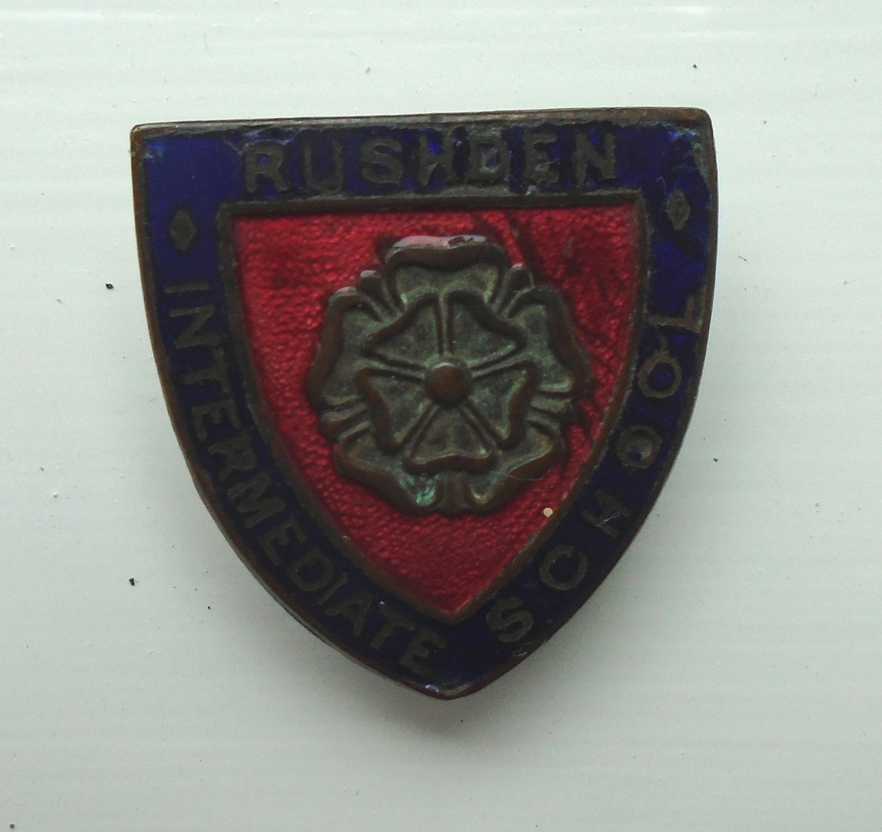 Rushden museum-Intermediate School badge