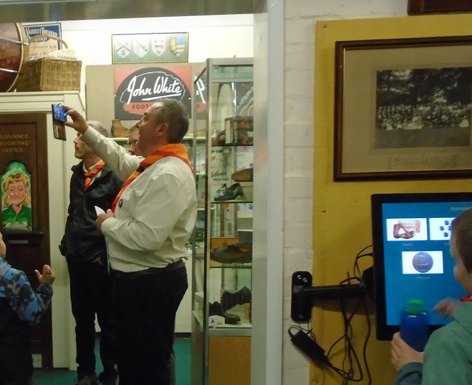Rushden museum-cubs visit