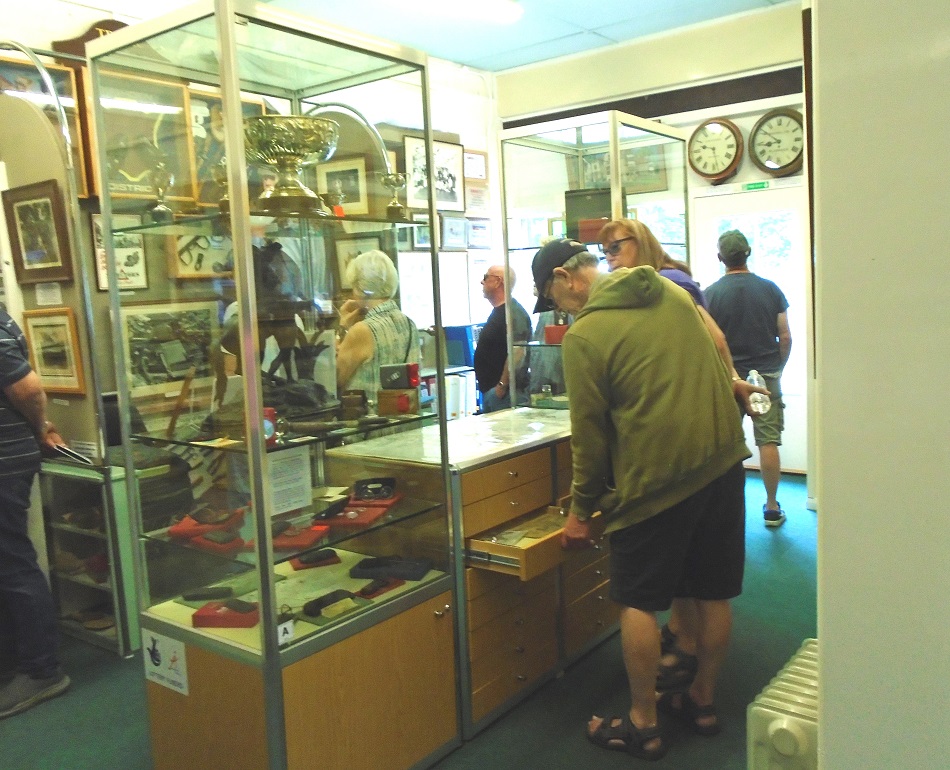 Rushden museum-visitors 1