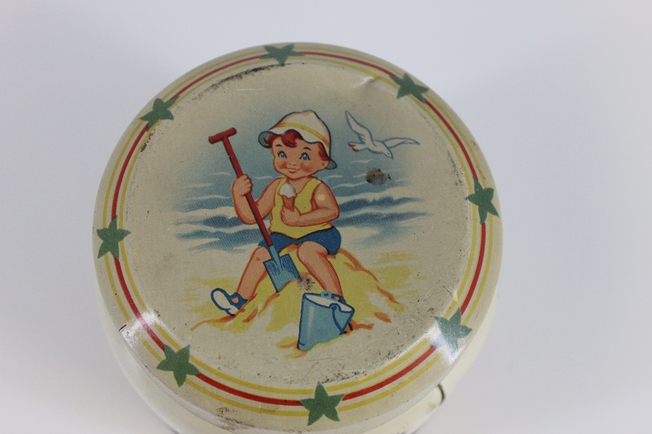 Rushden museum-toffee tin top