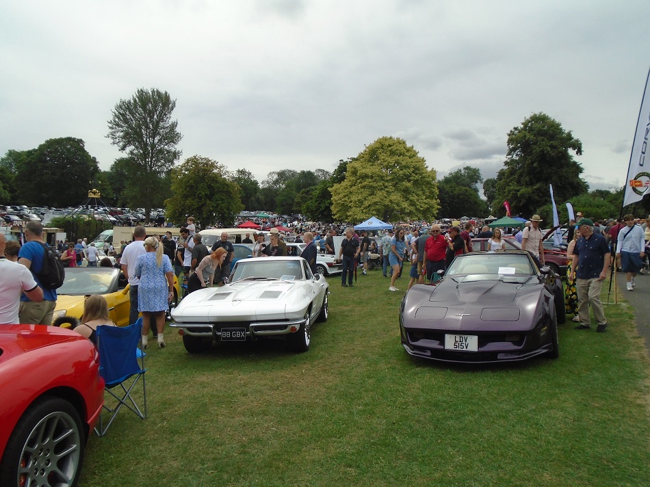 Rushden museum-classic car show