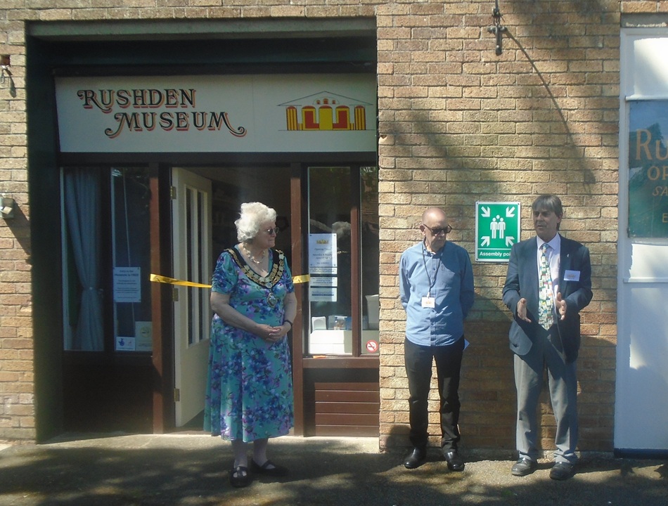 Rushden museum-mayor, Peter, Will